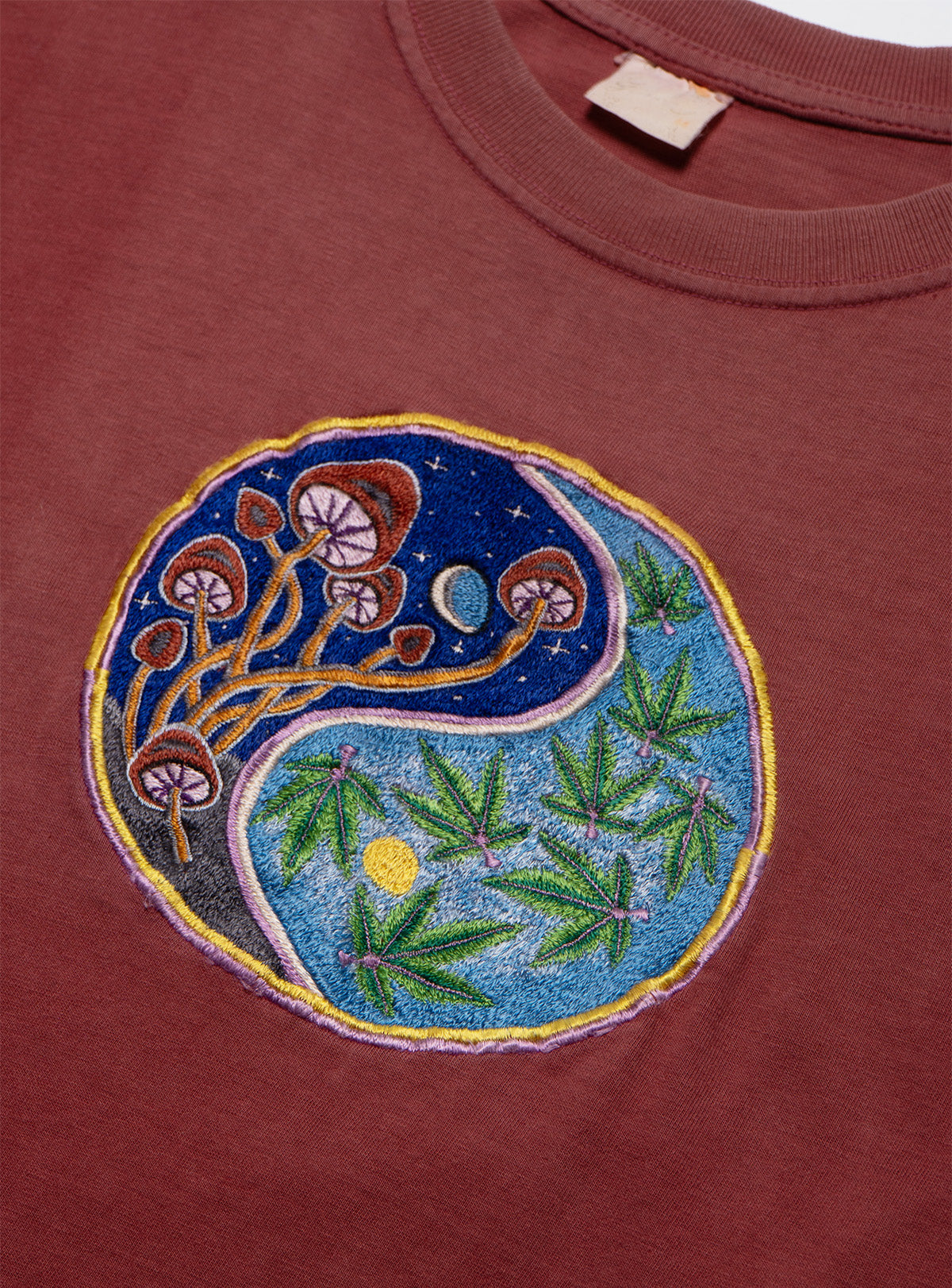 Vintage Yin Yang Mushroom Marijuana Tee