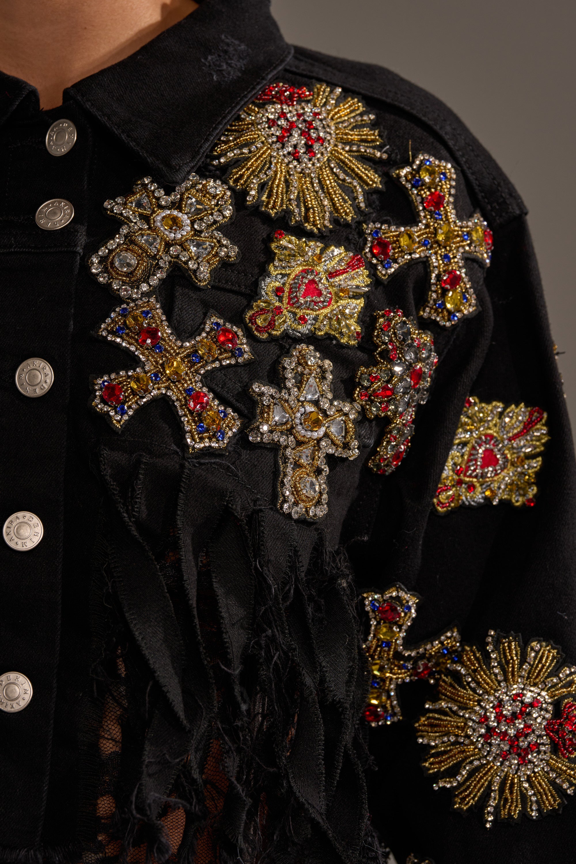 MAIN SQUEEZE CROPPED DENIM JACKET