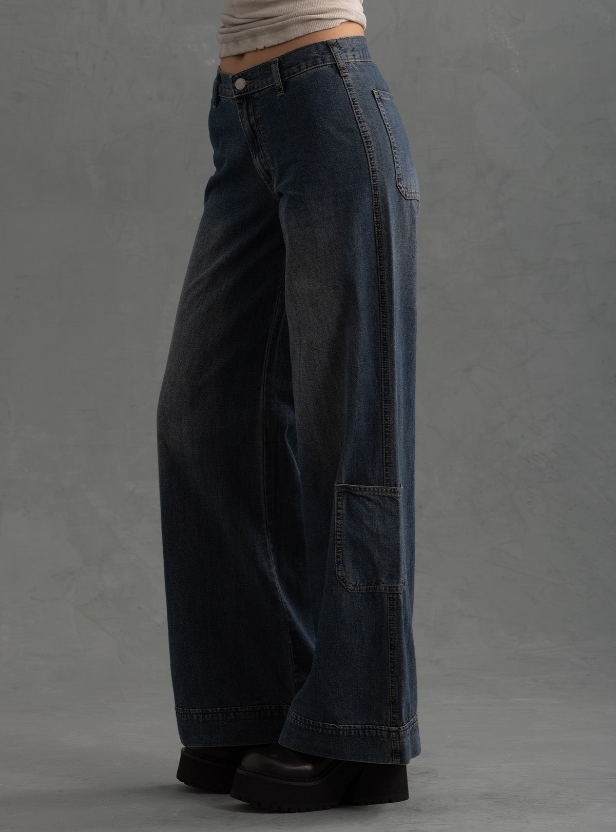 Serif Pants